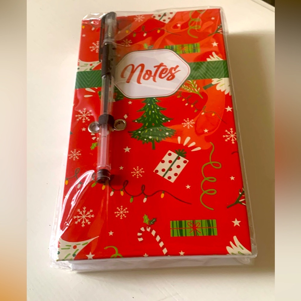 🎄7/$25🎄deal Christmas Memopad with gel pen (250 sheets)